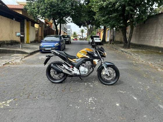 HONDA CB TWISTER HONDA CB TWISTER